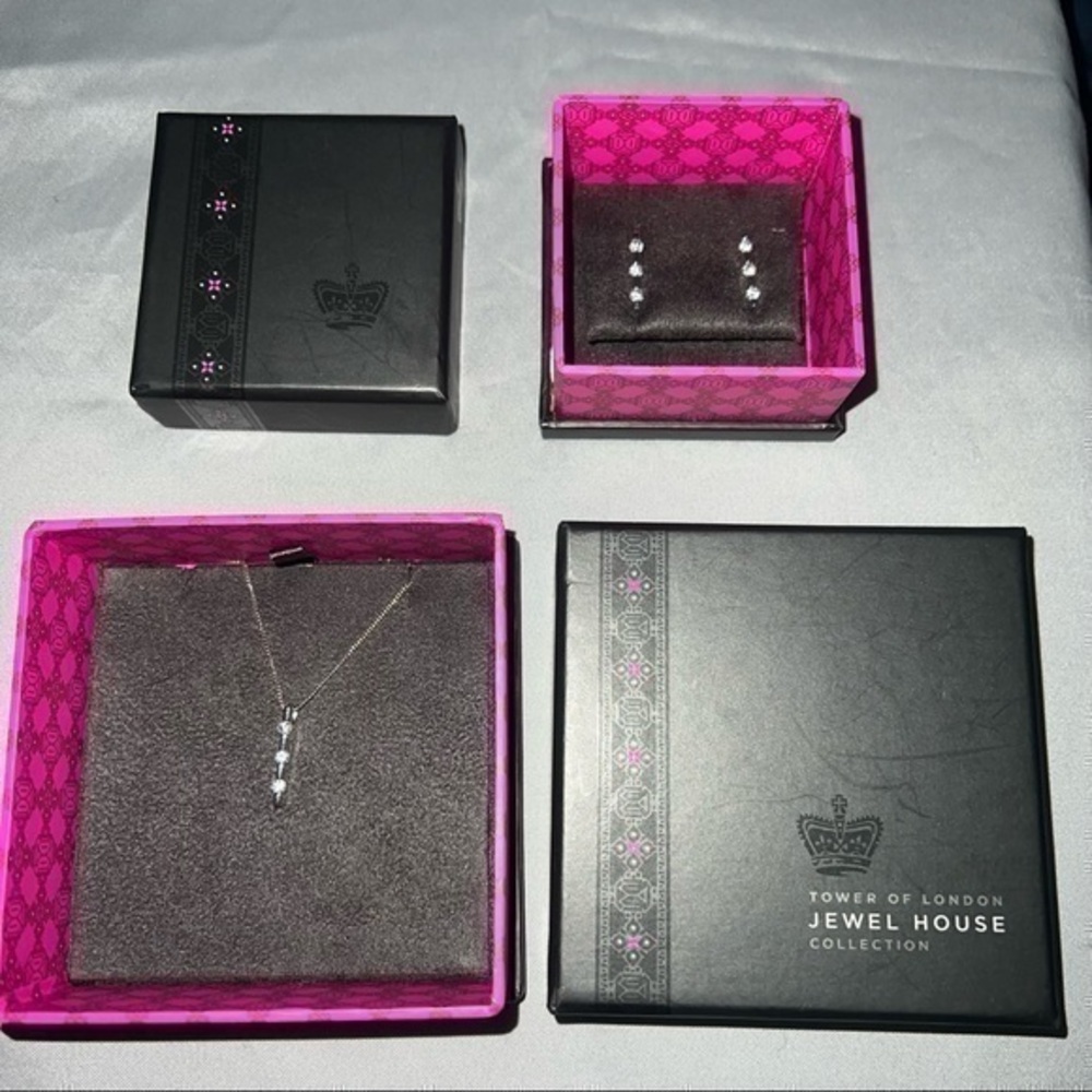 Jewel House Necklace and Earrings NIB Purchased in London 2011 Never Worn